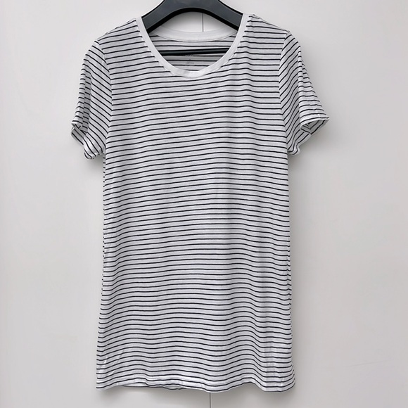 GAP | White & Black Stripe Cotton Blend Favorite Tee T-Shirt - Picture 4 of 7